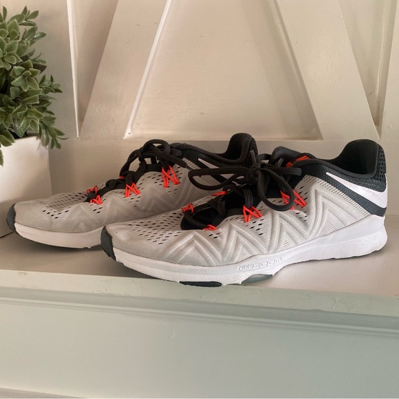 Nike Training Zoom Conditioning Running Shoes size 10 Preowned - Picture 3 of 9